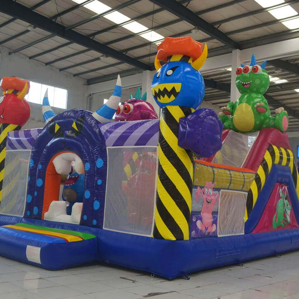 Monster Maze jumping castle